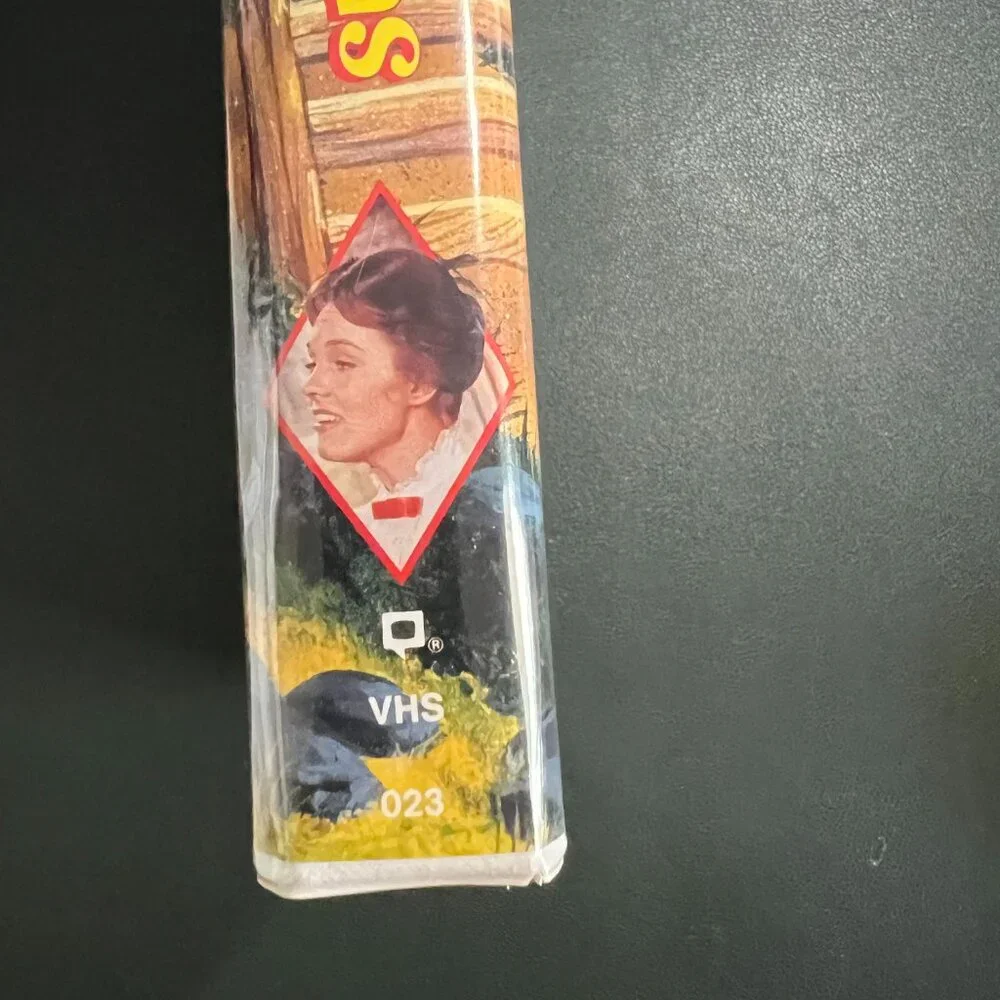 Disney’s Mary Poppins VHS – Vintage Julie Andrews Classic THX Certified Edition